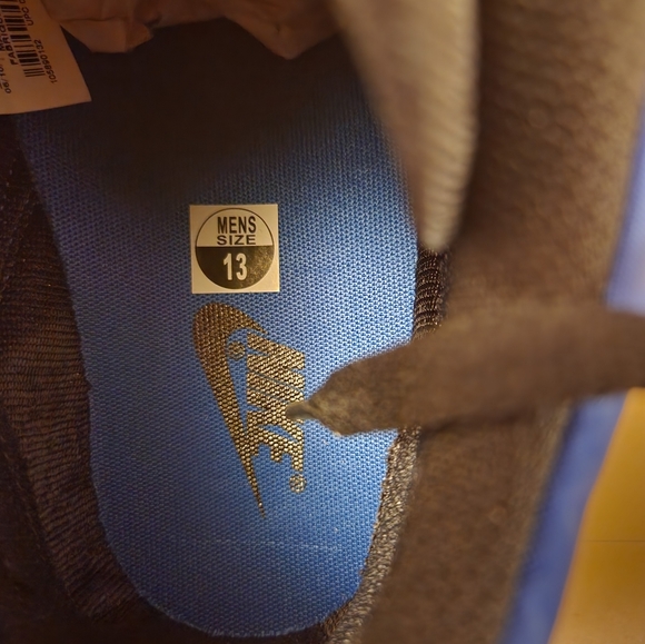 Nike men's sneakers size 13 they run small - Picture 5 of 10